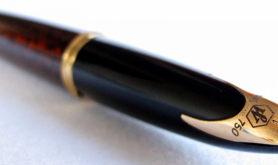 أخاف أهلي لأنّ صديقي مثليّ